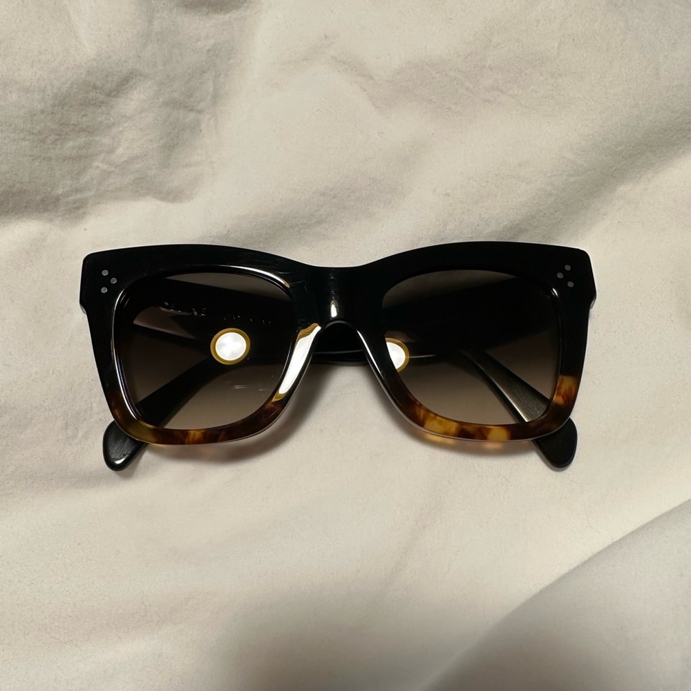 🤎🖤 Celine Cateye Tortoise and Black Sunglasses